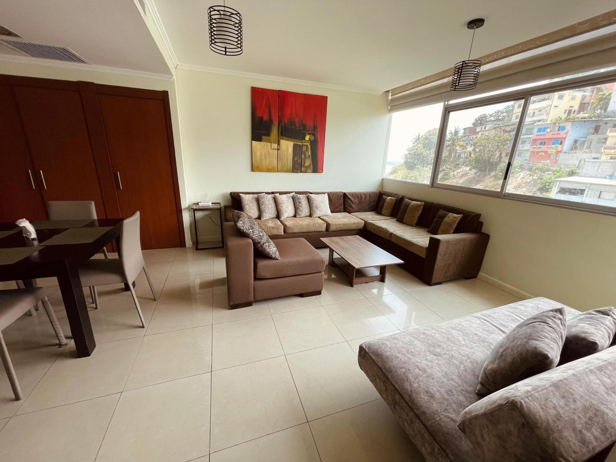 Suite Frente Al Rio En Puerto Santa Ana Riverfront Гуаякіль Екстер'єр фото